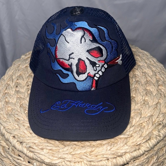 Ed Hardy Skull Grunge Dark Biker Trucker Hat N Embroidered Rocker Snapback Y2K - Picture 1 of 7